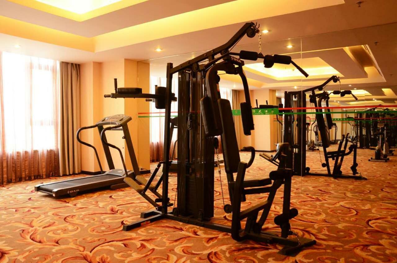 Jasper International Hotel Yangshuo Bagian luar foto
